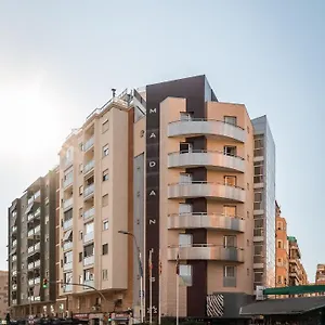 https://madanis.topbarcelonahotels.com